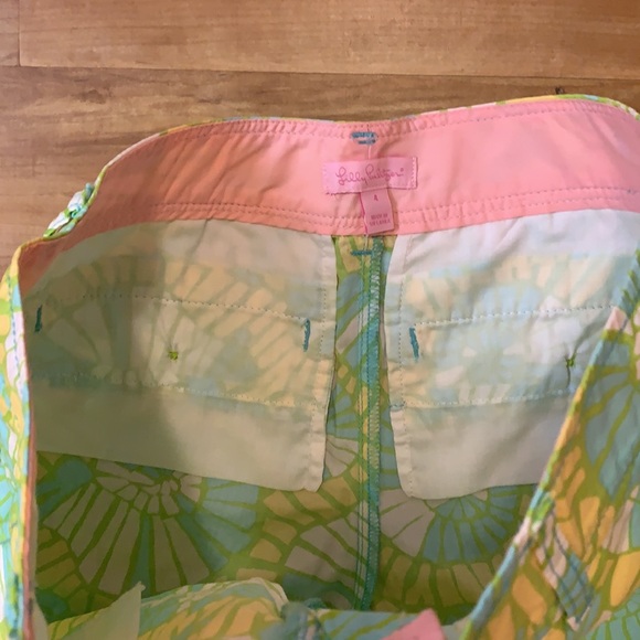 Lilly Pulitzer Shorts - Picture 6 of 8